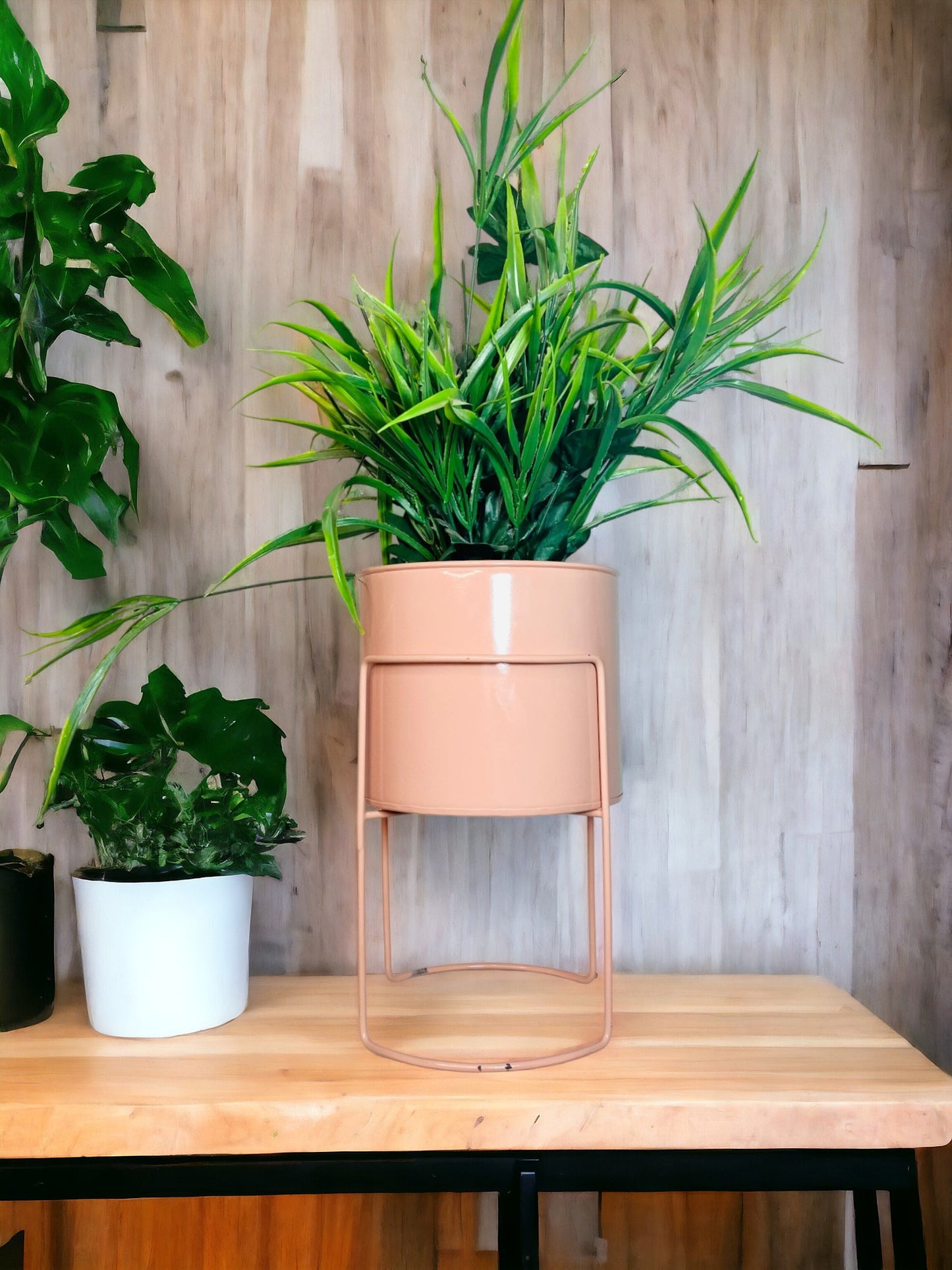 Modern Metal Floor Flower Stands Planter Stand with Planter Light Pink Color