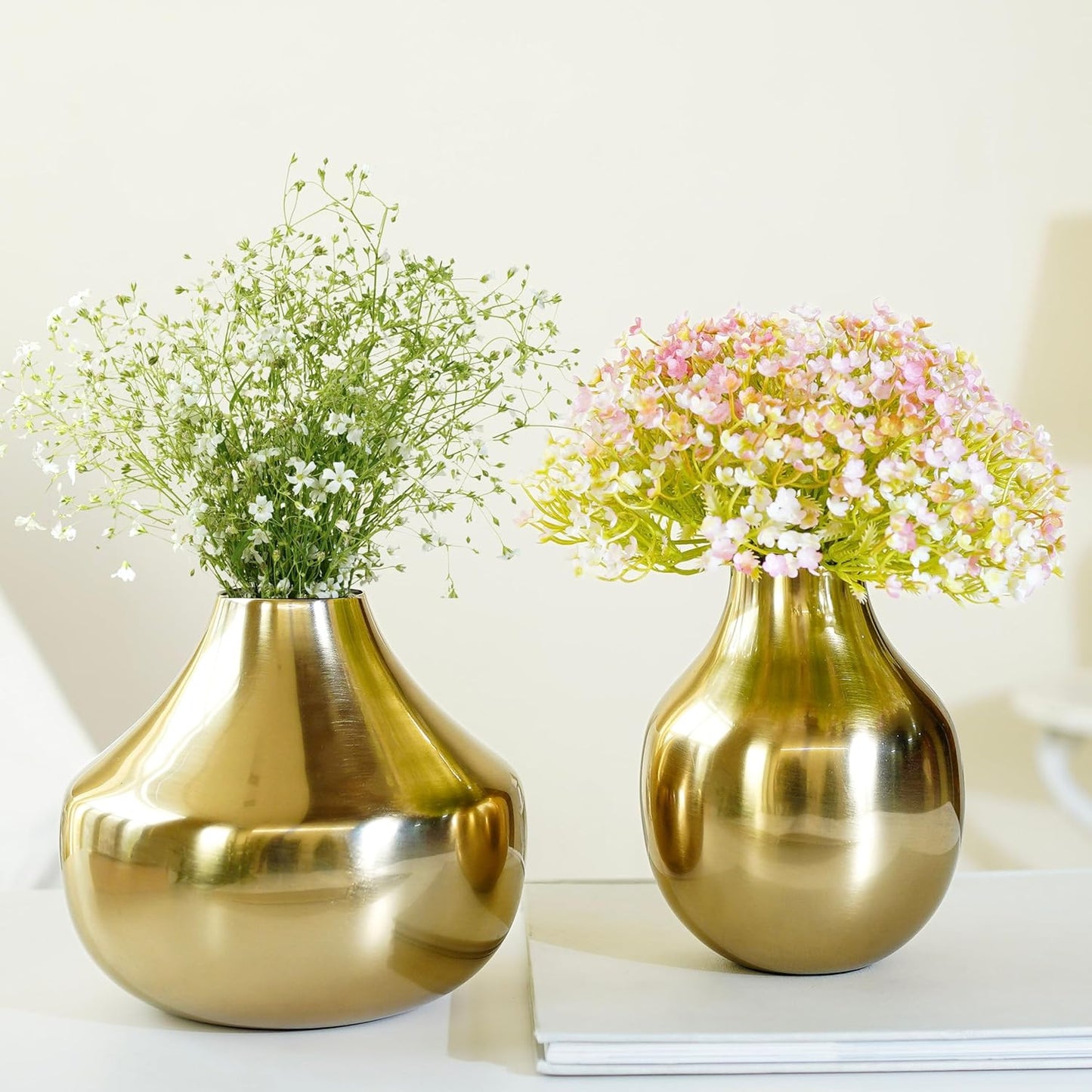 QC Anasay Elegant Round Golden Flower Vase Set Of 2