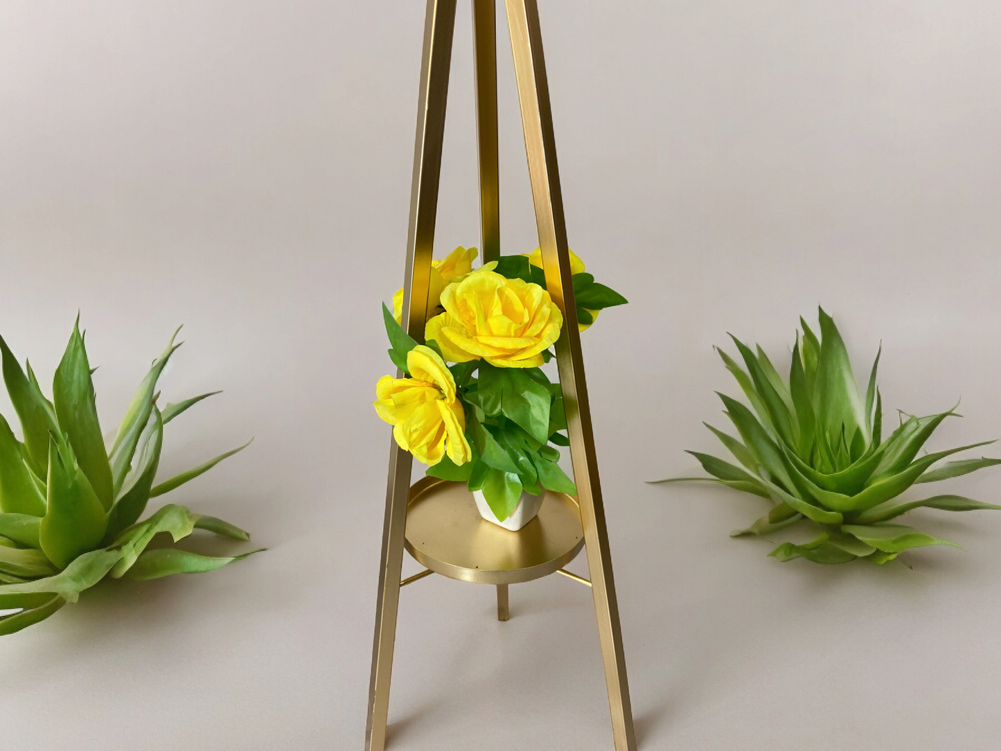 Metal Floor Flower Stands Planter Stand with Planter Pot -Set of 3)