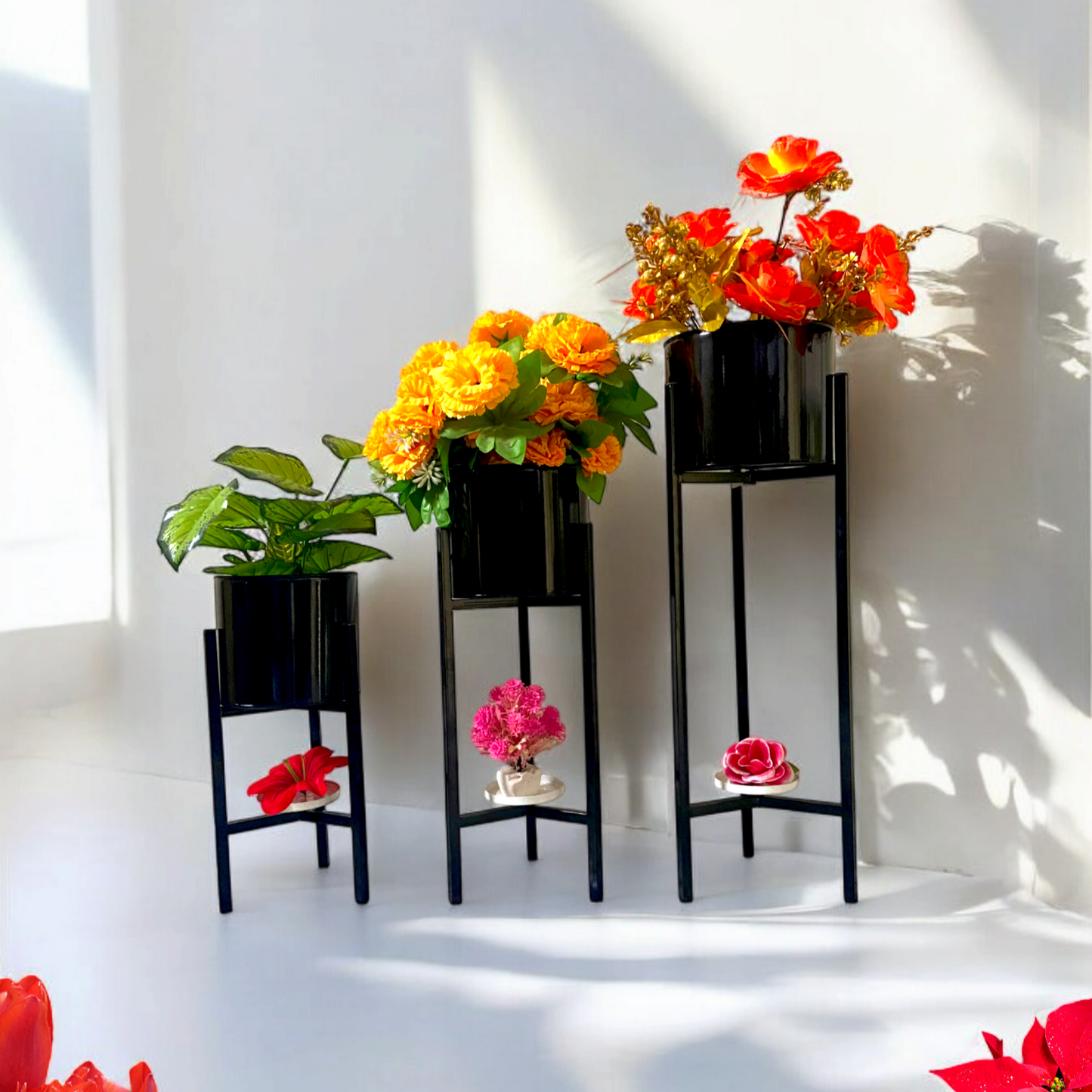 Modern Metal Floor Flower Stands Planter Stand with Planter Pot -Set of 3